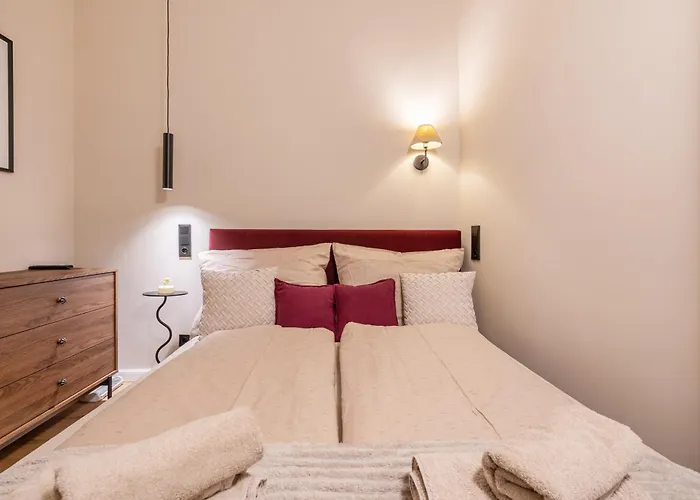 Apartment 1 Bdr Chic Velvet&marble Bp Jewel Budapest